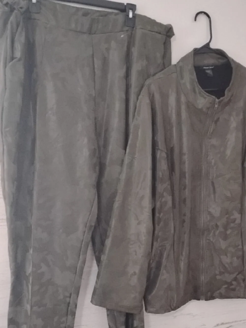Camo Pattern Dark Olive Green Two-Piece Plus Size Jacket & Pants Set